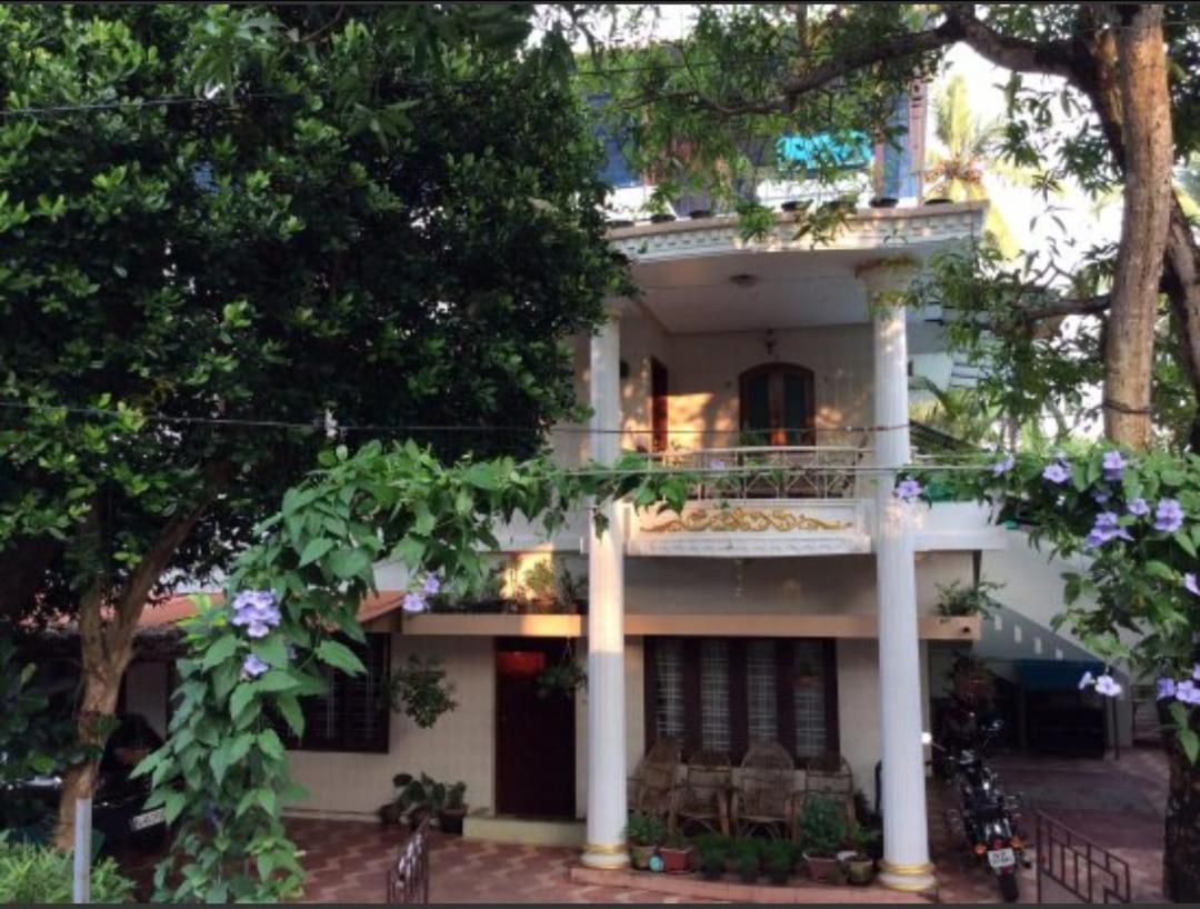 Veda Wellness B&B And Yoga Centre Kochi Exterior photo